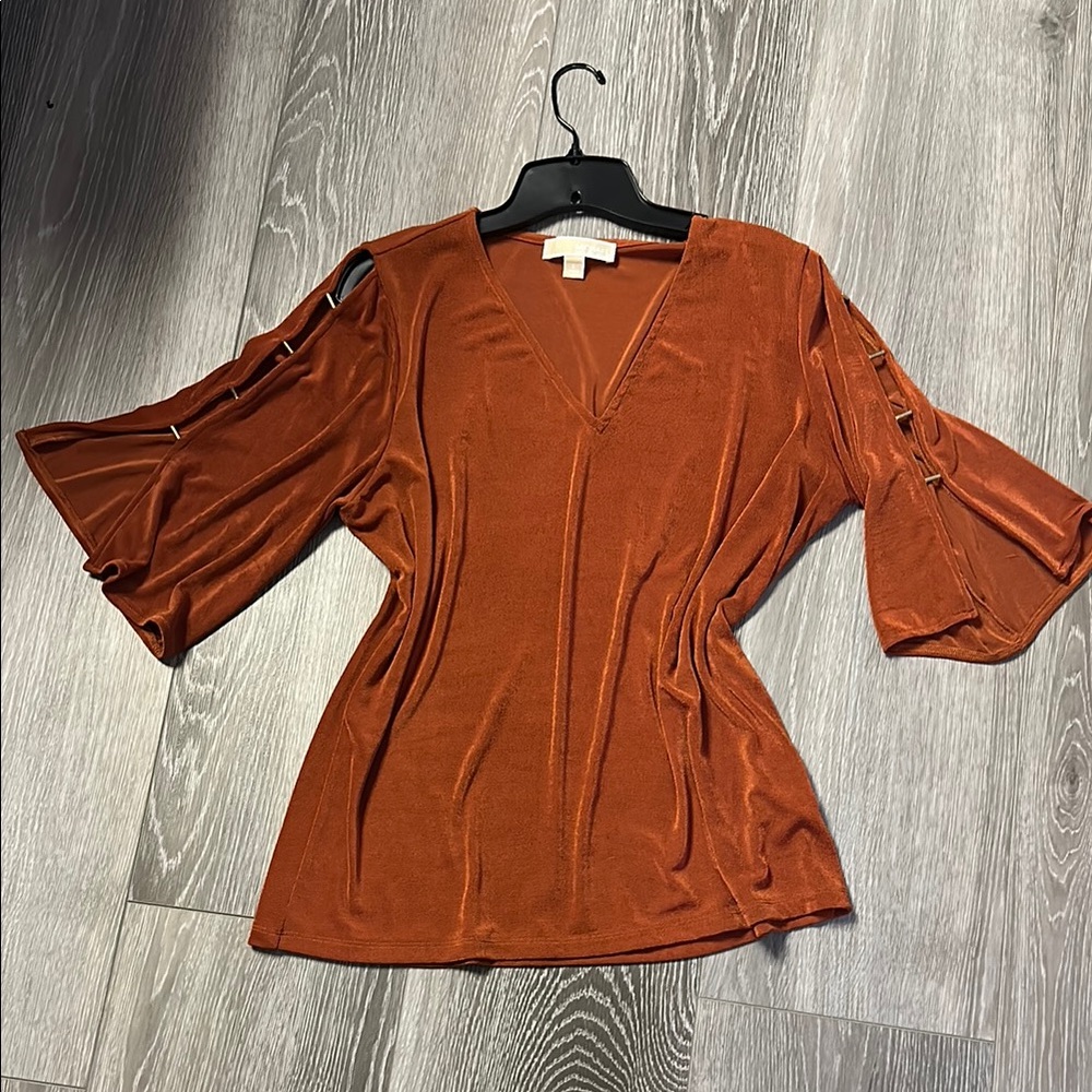 Women's Rust V-Neck Top